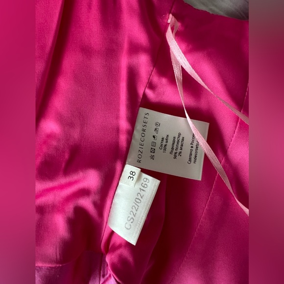 ROZIE CORSETS
Off-The-Shoulder Silk Corset Top - Picture 14 of 14